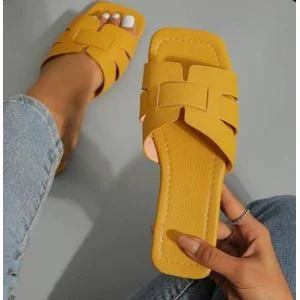 Women’s Open Toe Flat Sandals - Minimalist Strappy Slide Sandals in Multiple Colors Summer Flat Beach