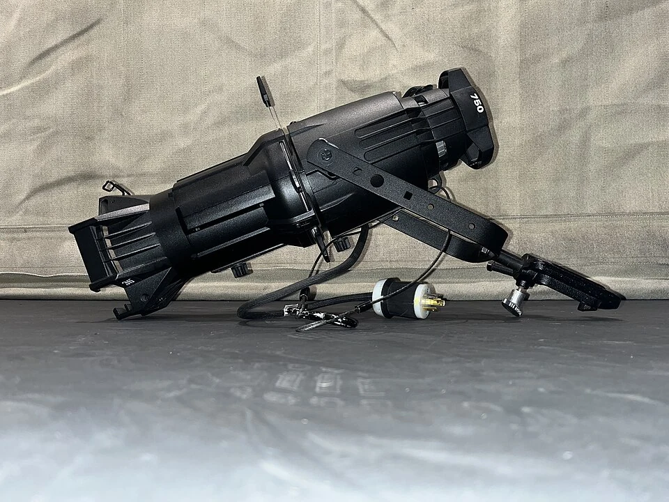 ETC Source Four 36-degree ERS