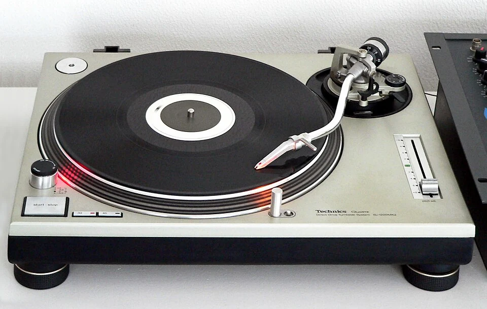 Technics SL-1200MK2